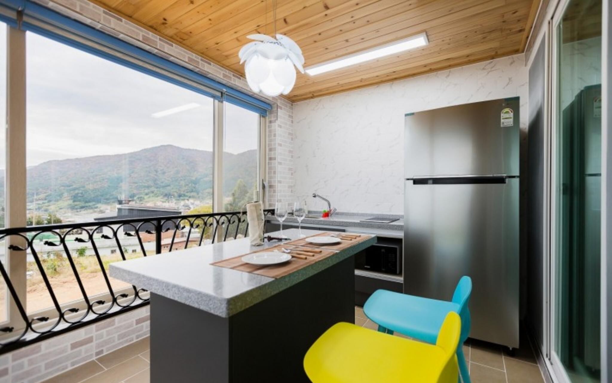 Namhae Traum House Bed and Breakfast