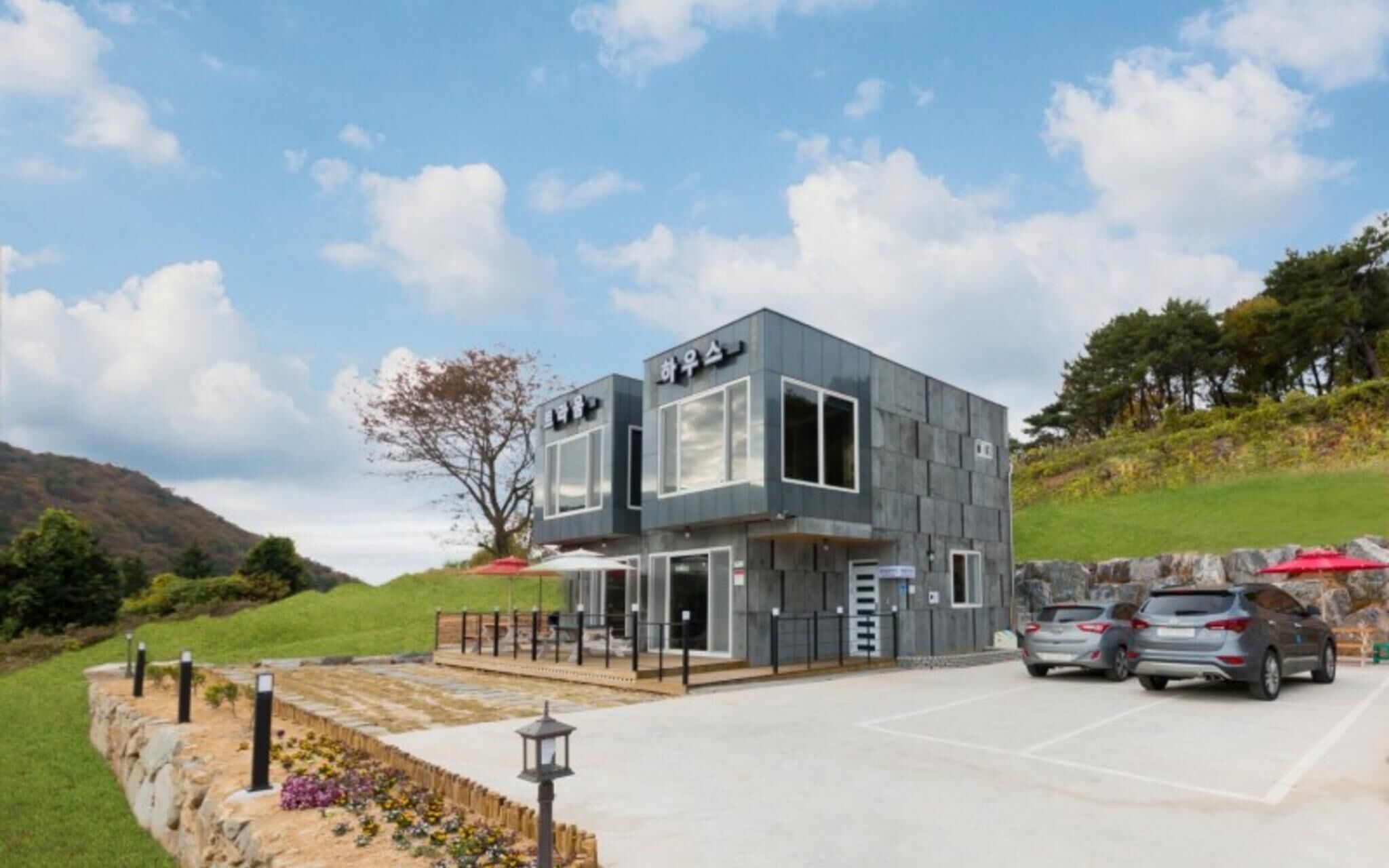Namhae Traum House Bed and Breakfast