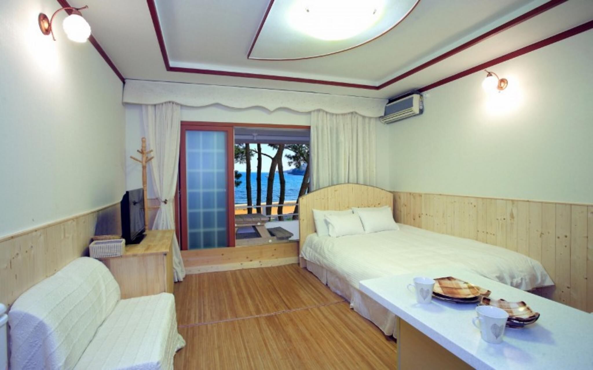 Namhae Wolpo Pension