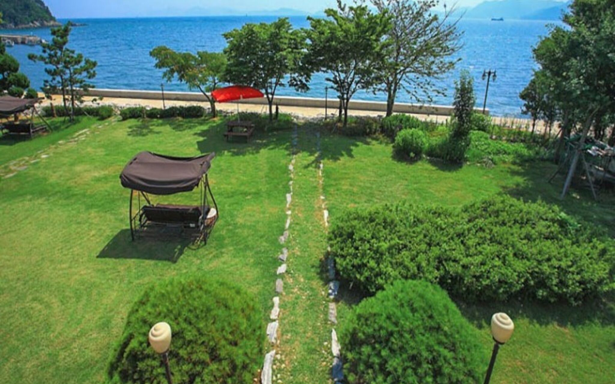 Namhae Zen House Pension