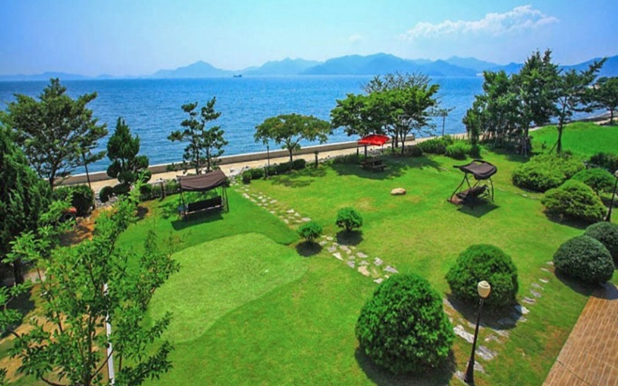 Namhae Zen House Pension