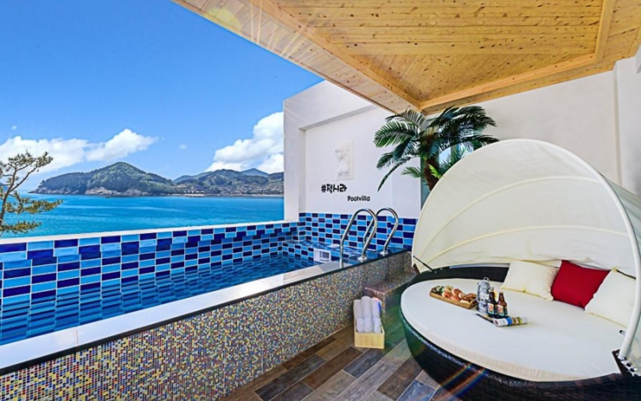 Nanhae Jeogsila Pool Villa