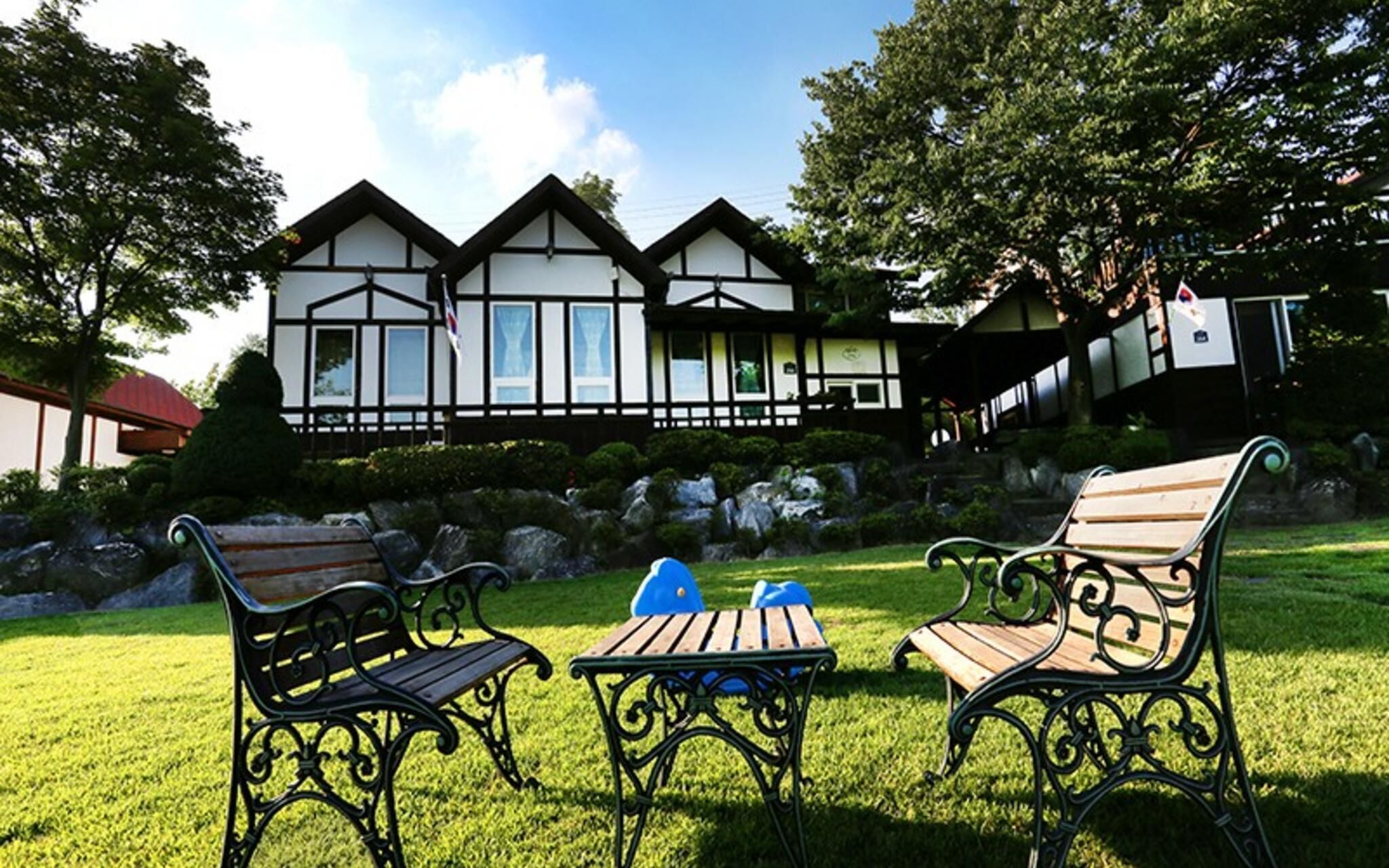 Paju Harujengwon Pension