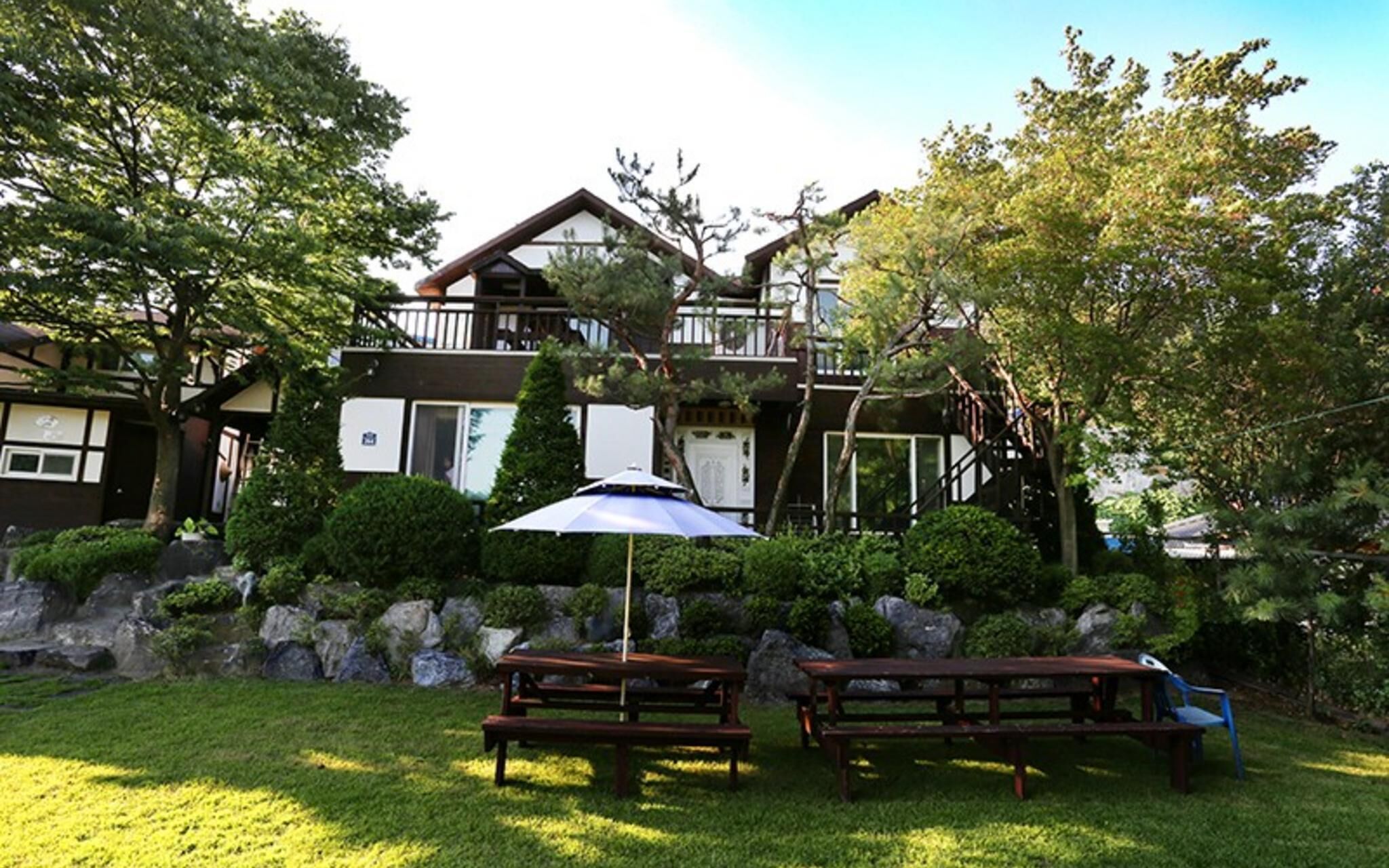Paju Harujengwon Pension