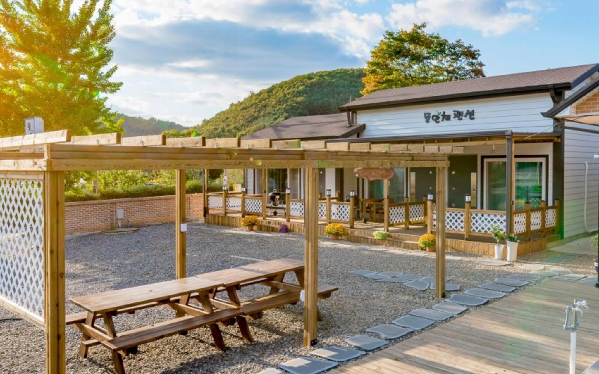 Paju Tteuranchae Pension