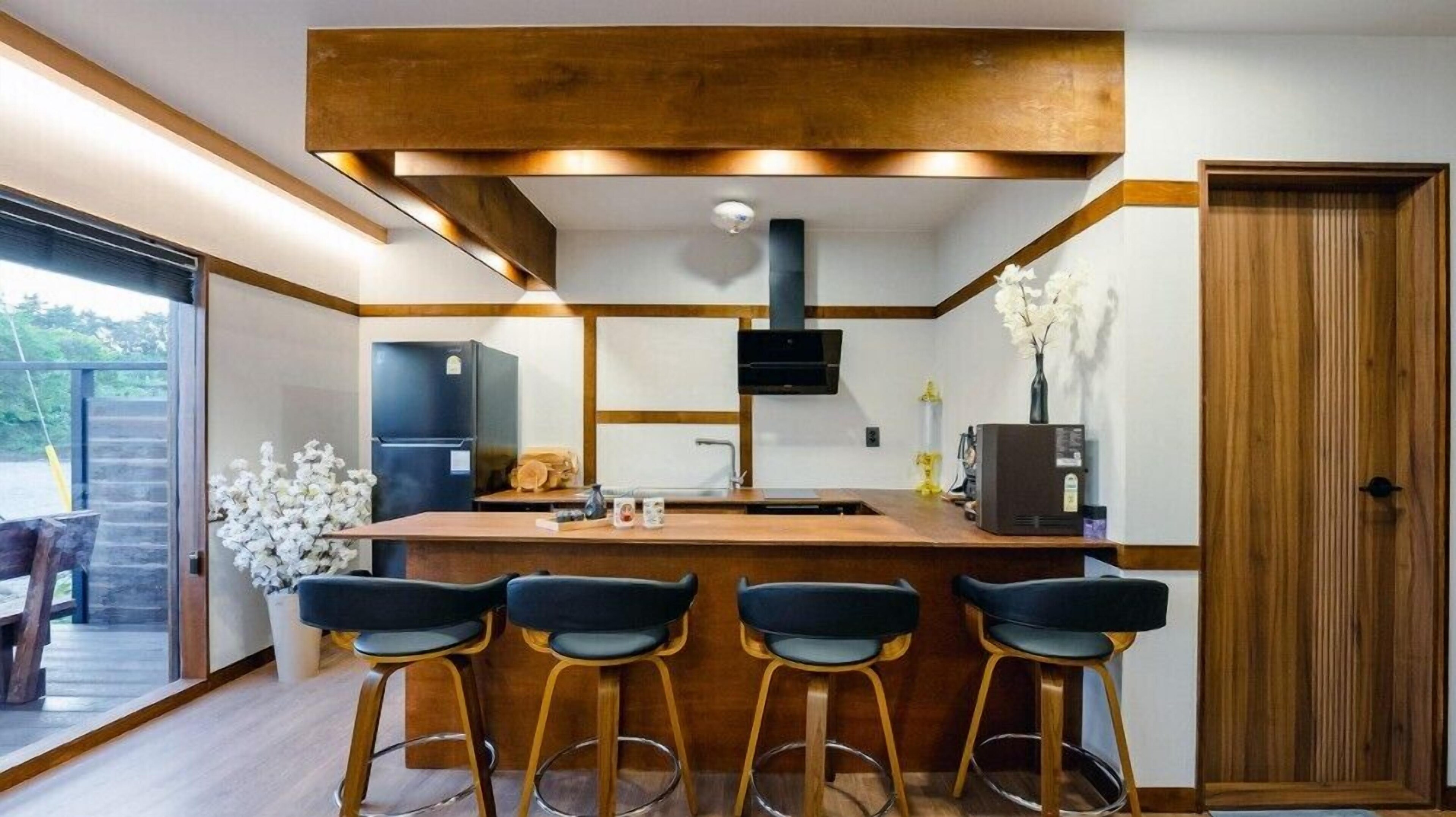 Guryong Ryokan