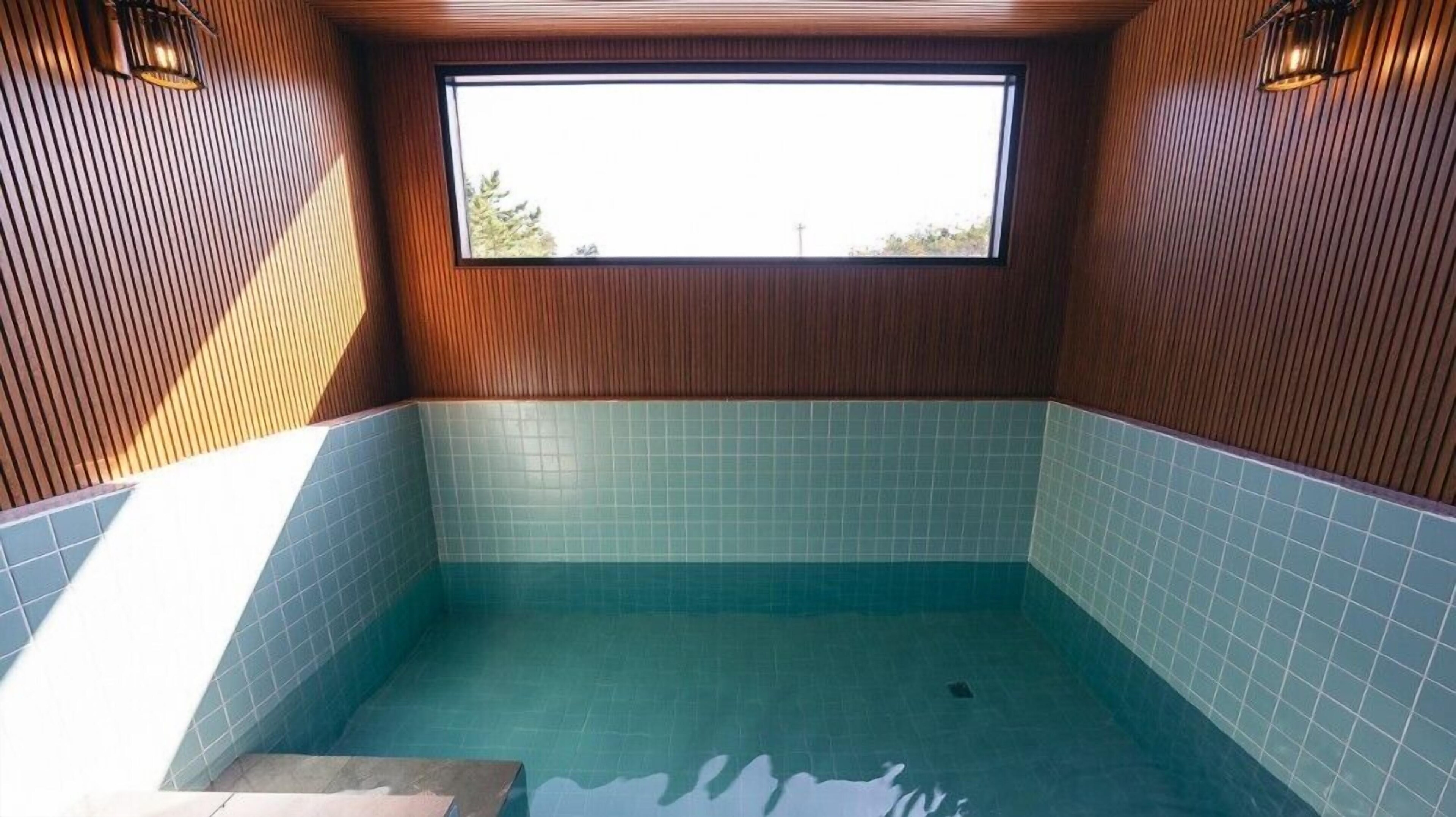Guryong Ryokan