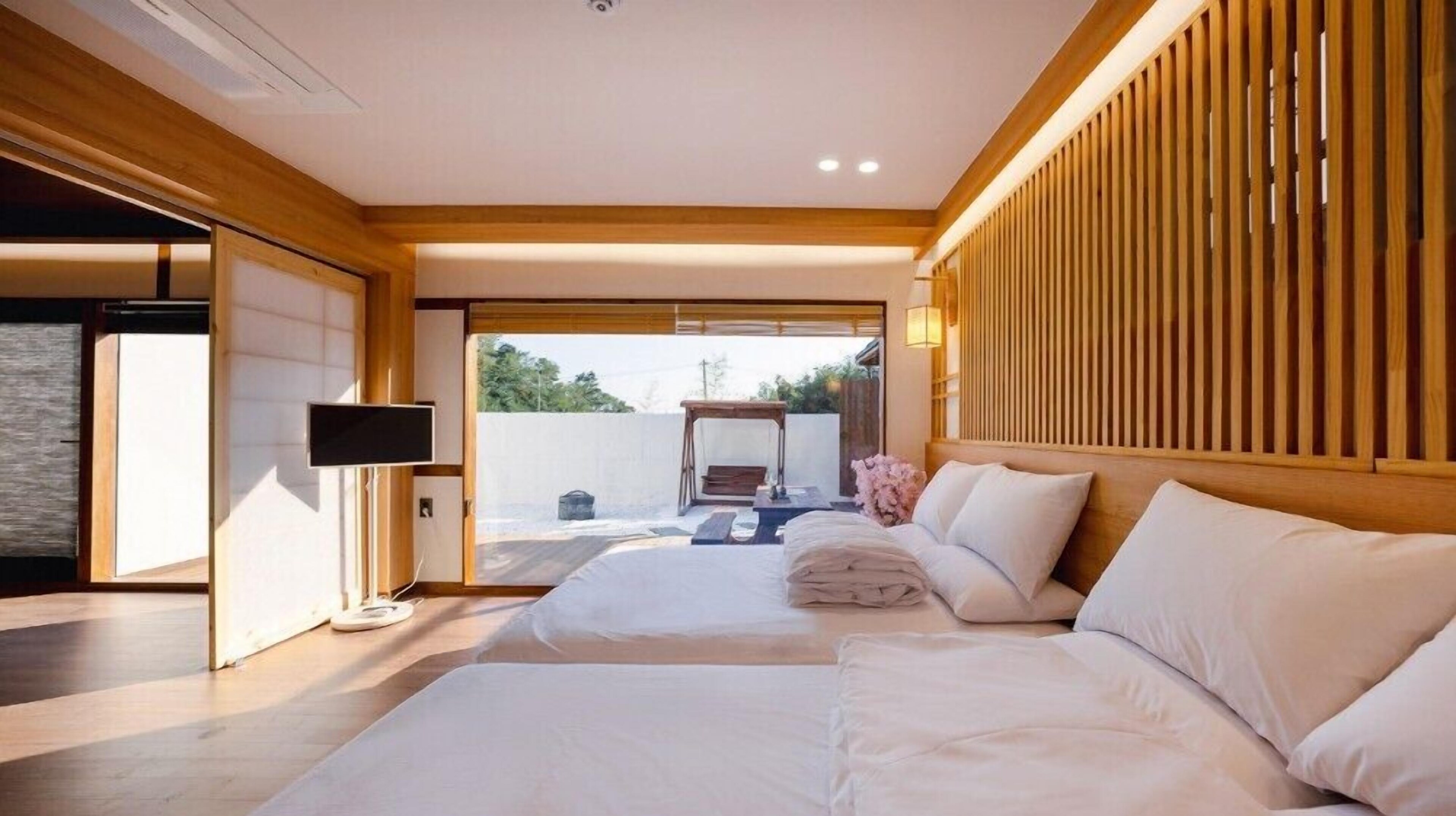 Guryong Ryokan