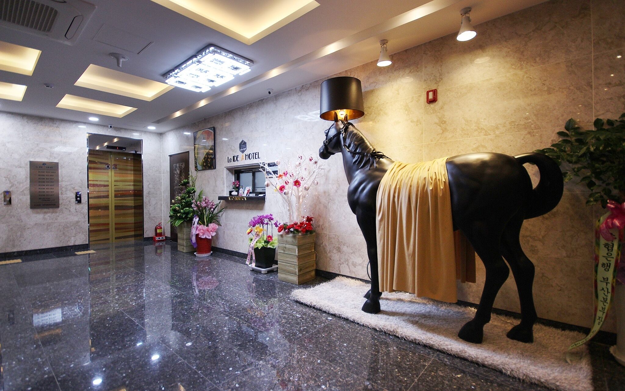 Idea Hotel
