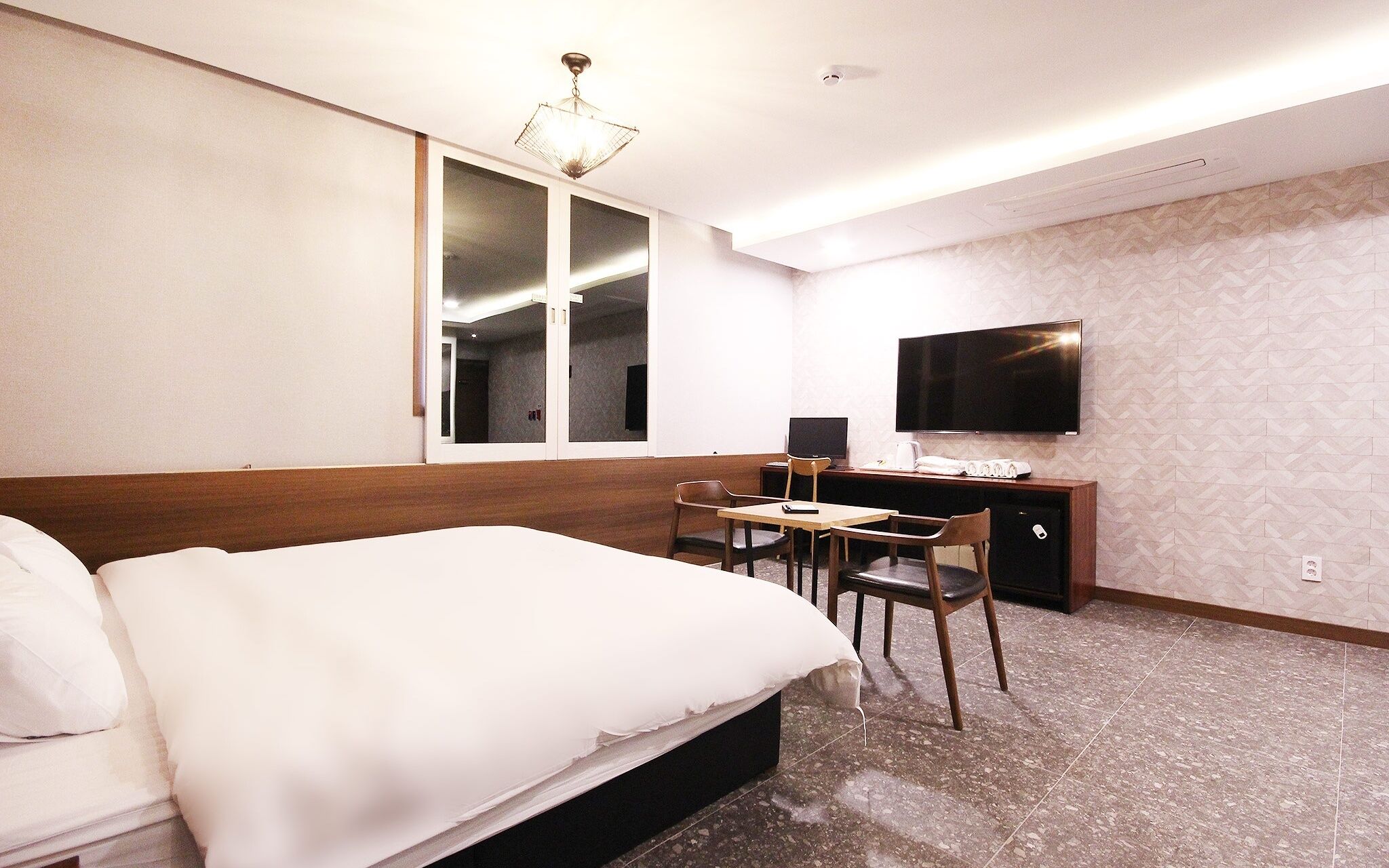 Idea Hotel