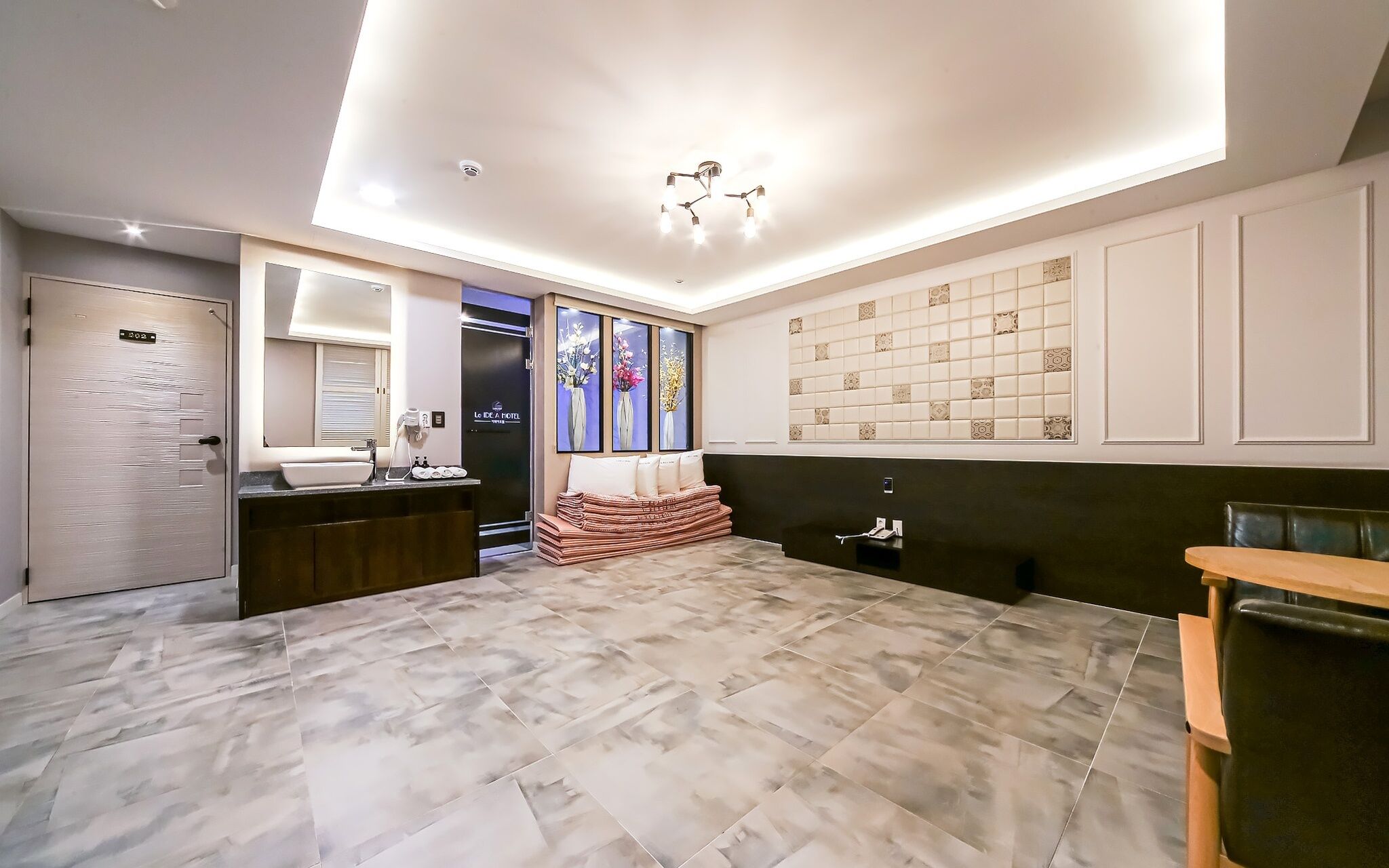 Idea Hotel