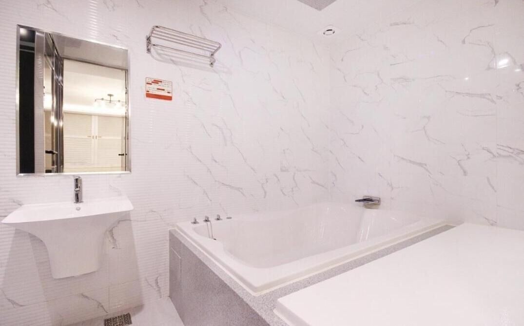 Idea Hotel