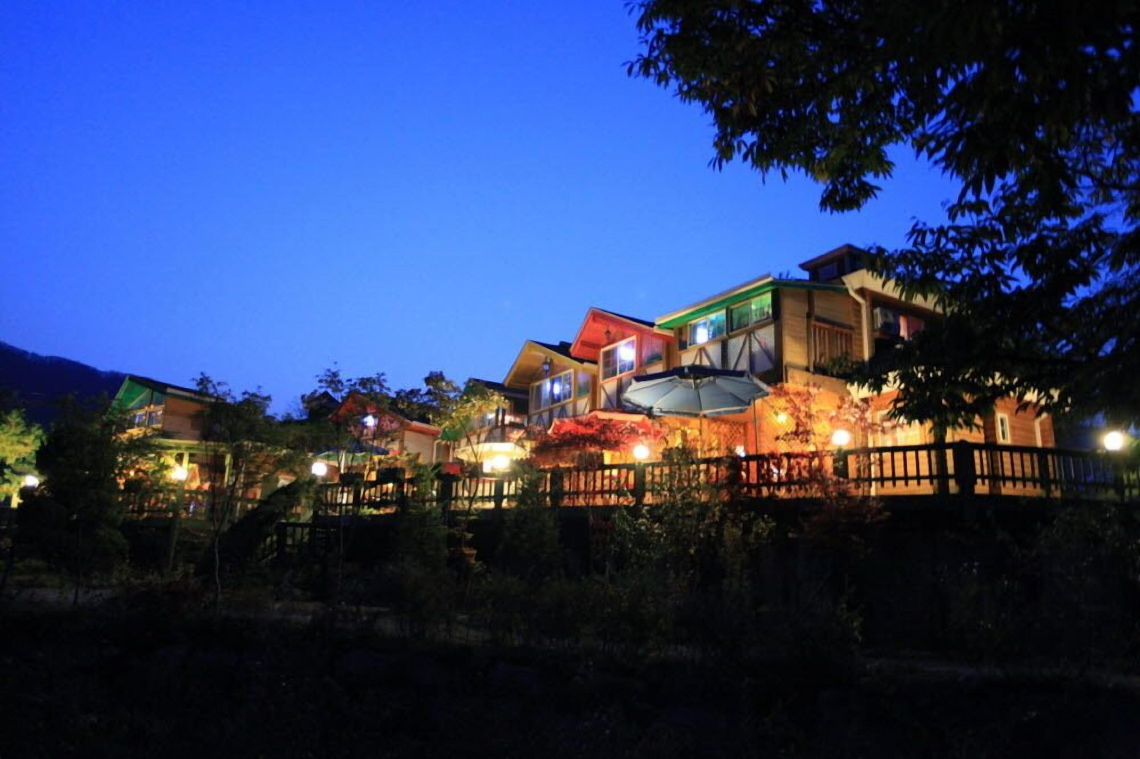 Hamchorom Pension