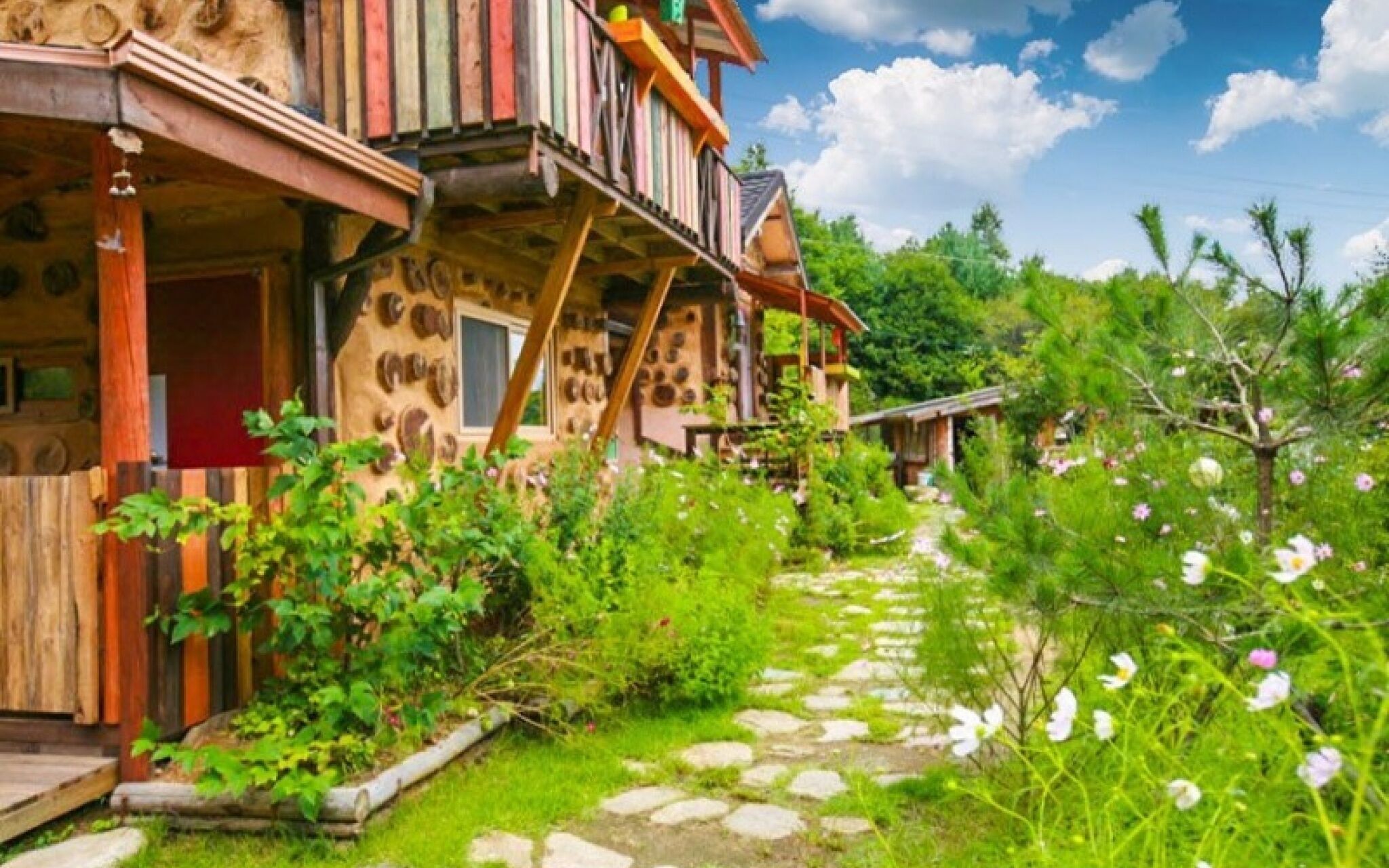 Pyeongchang Dolbaenamu Segeuru Pension