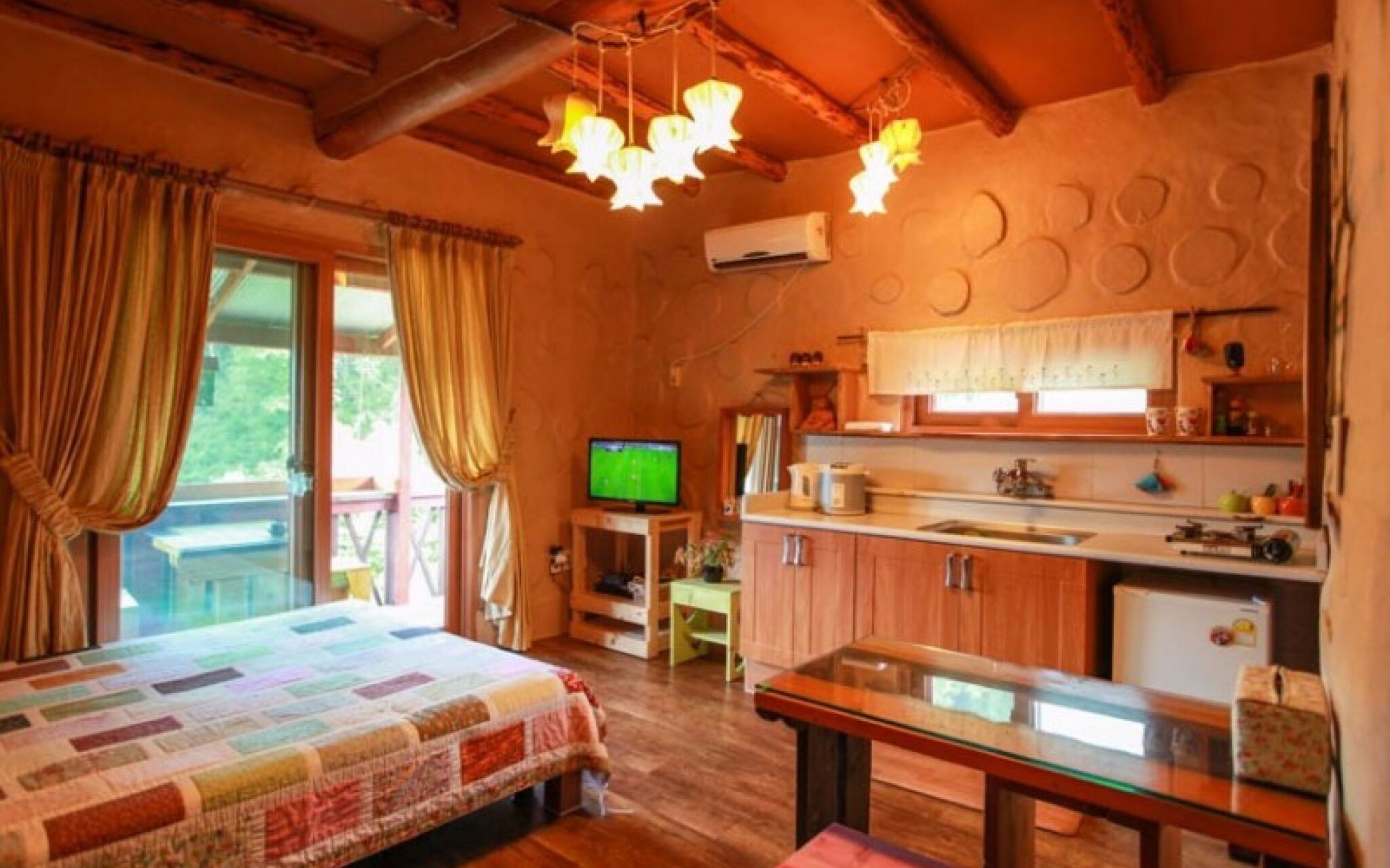 Pyeongchang Dolbaenamu Segeuru Pension