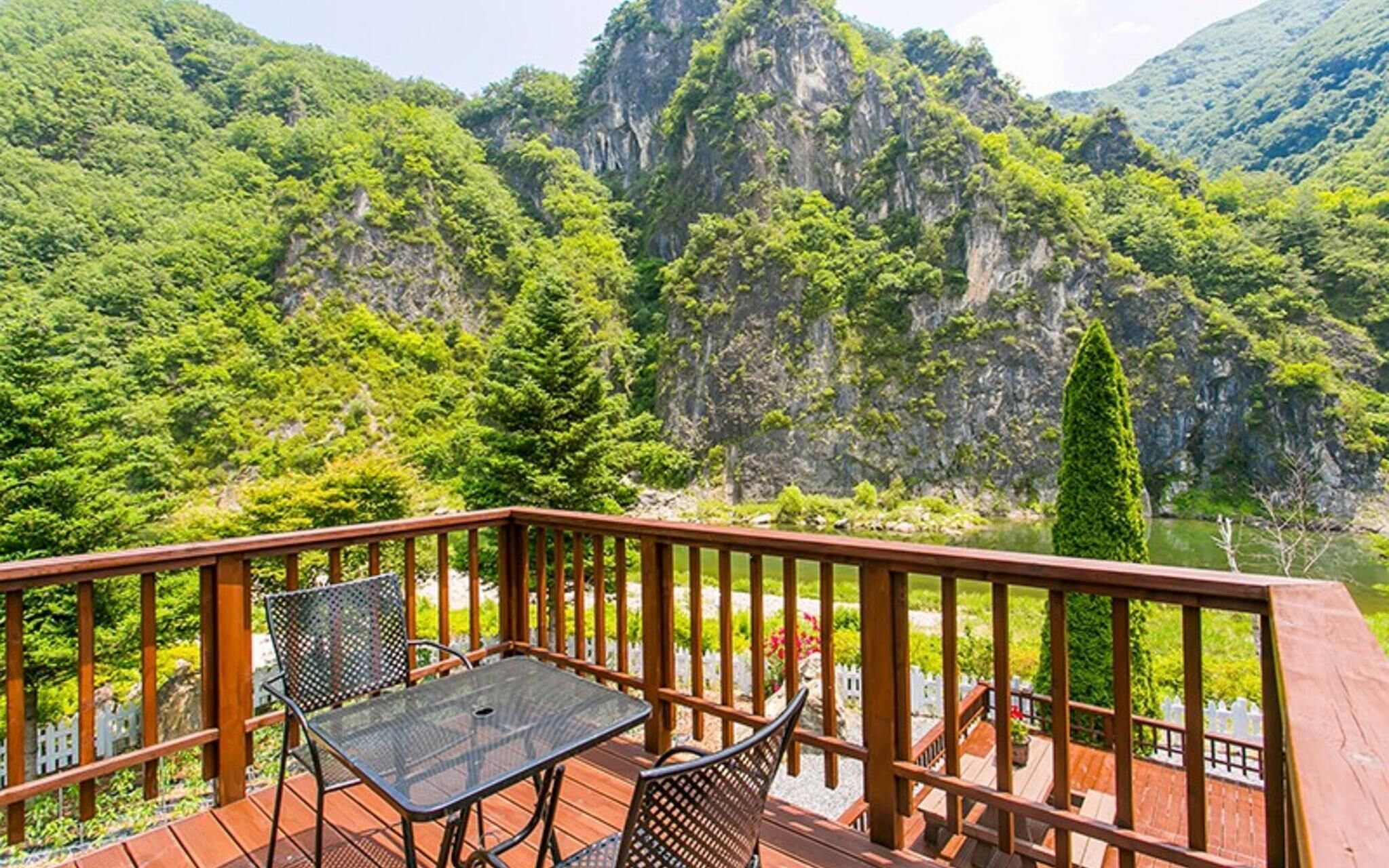 Pyeongchanggang Healing House Pension