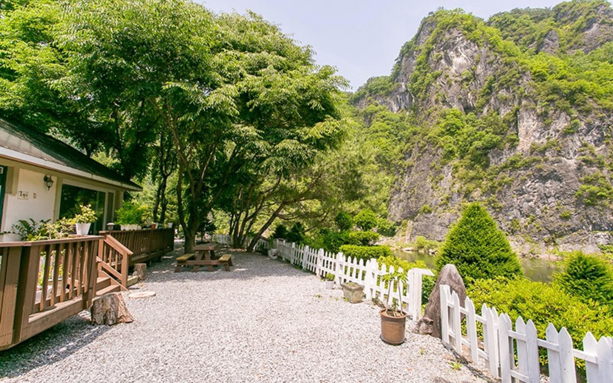 Pyeongchanggang Healing House Pension