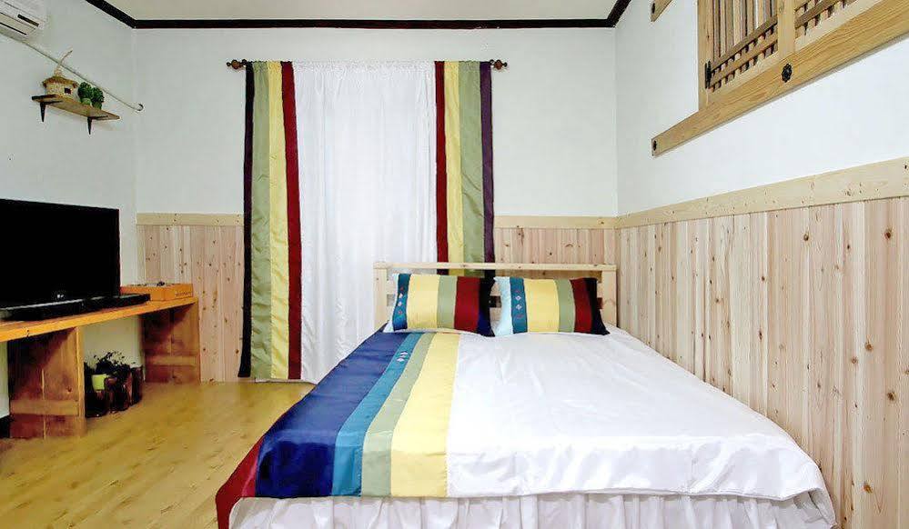 Daegwalnyeonng Wild Floaroma Pension