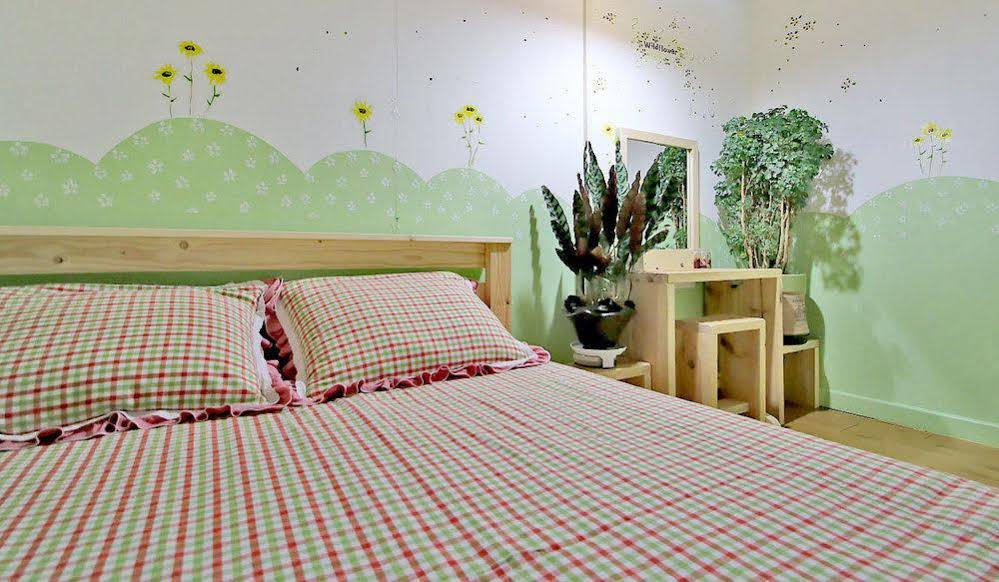 Daegwalnyeonng Wild Floaroma Pension