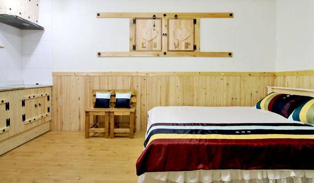 Daegwalnyeonng Wild Floaroma Pension