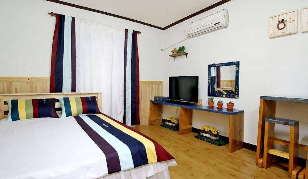 Daegwalnyeonng Wild Floaroma Pension
