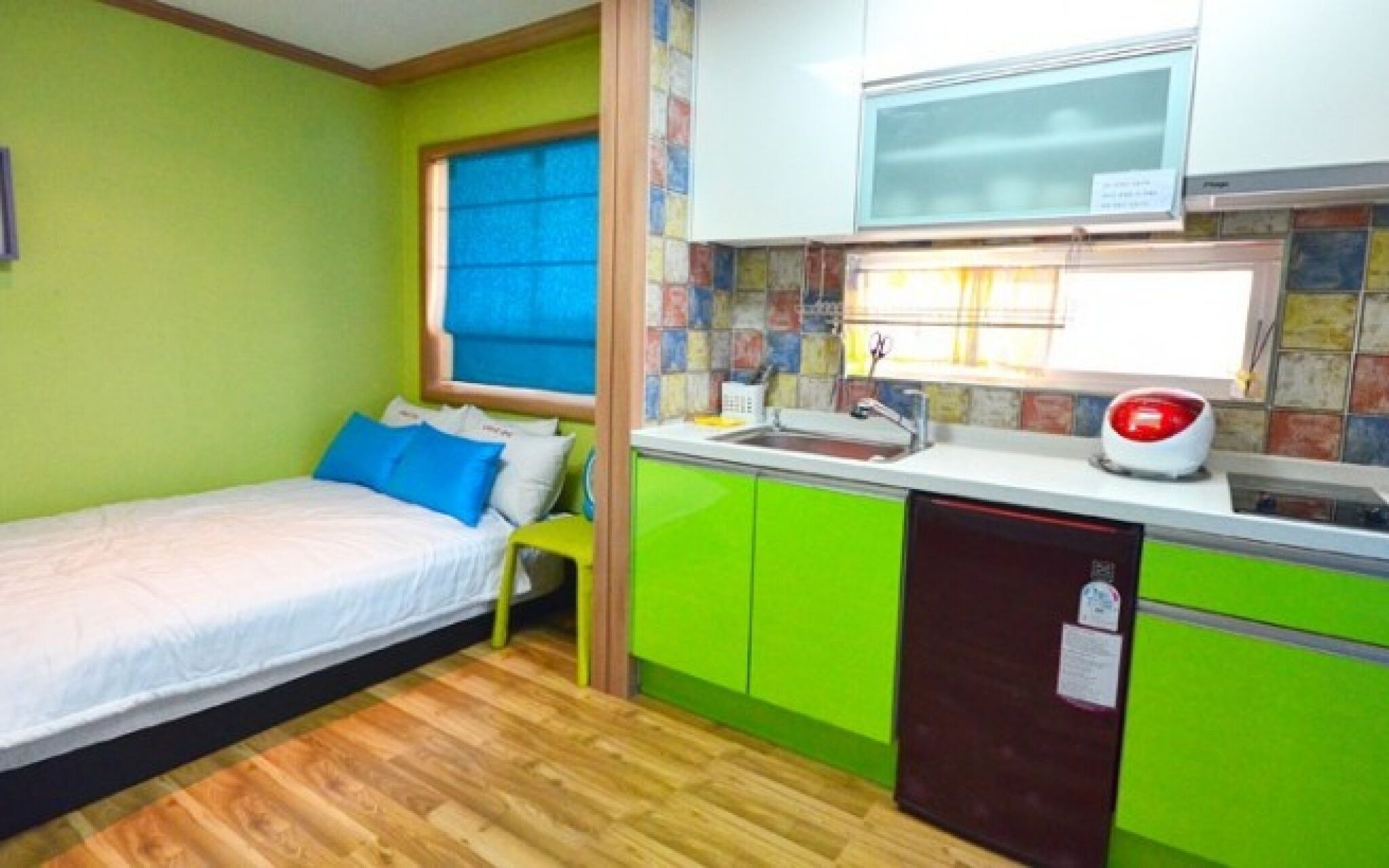 Seocheon Red Windmill Attiang Pension