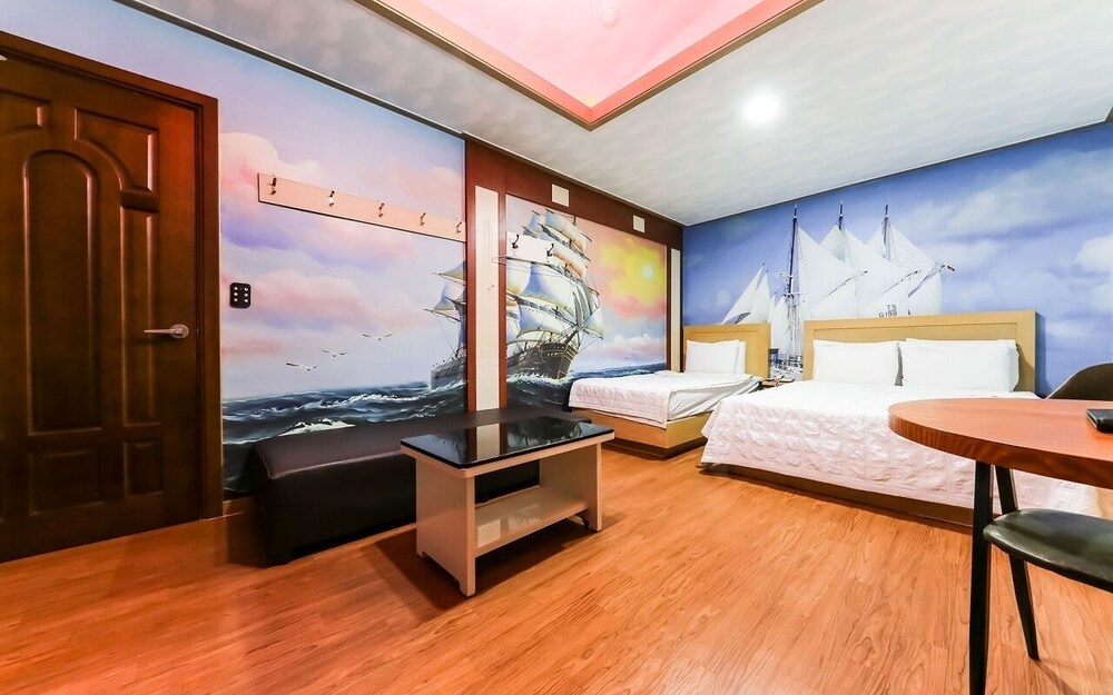 Seocheon Taxi Hotel
