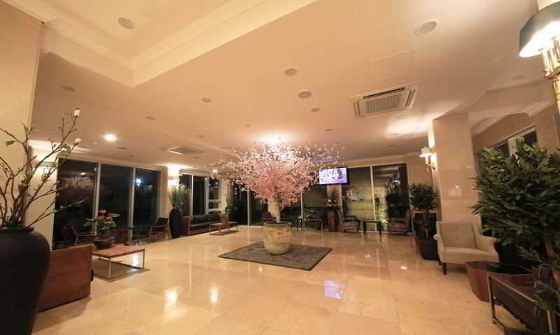 Aria Hotel