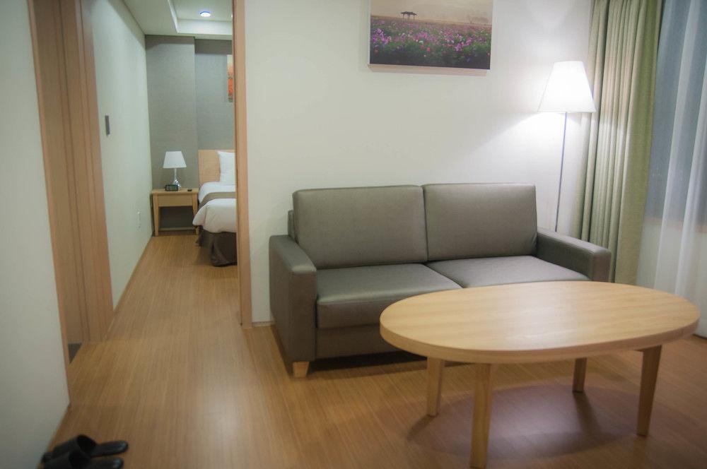 Benikea Jungmun Hotel