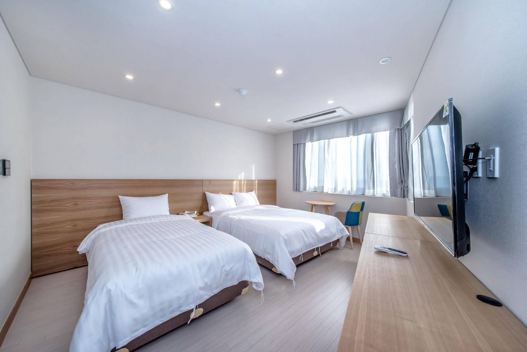 Bk Hotel Jeju