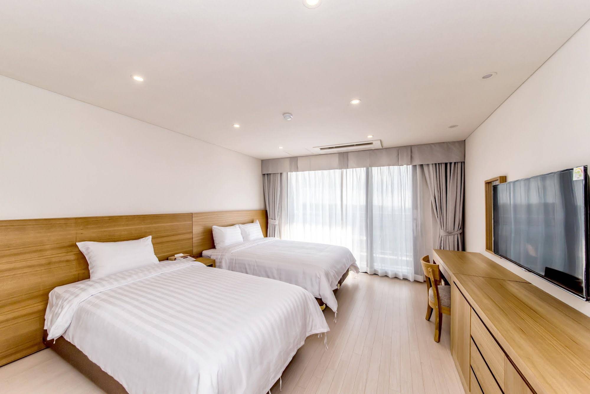 Bk Hotel Jeju