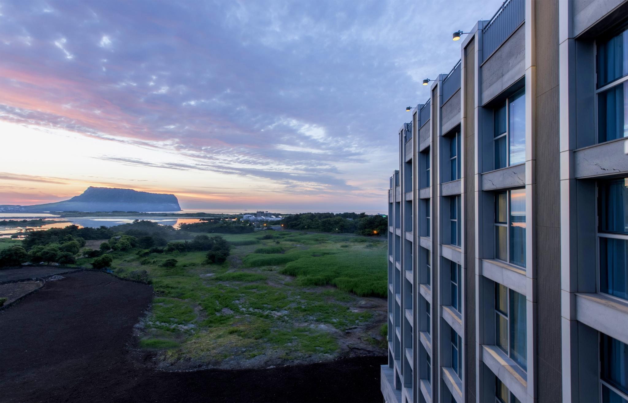 Brown Suites Jeju Hotel & Resort