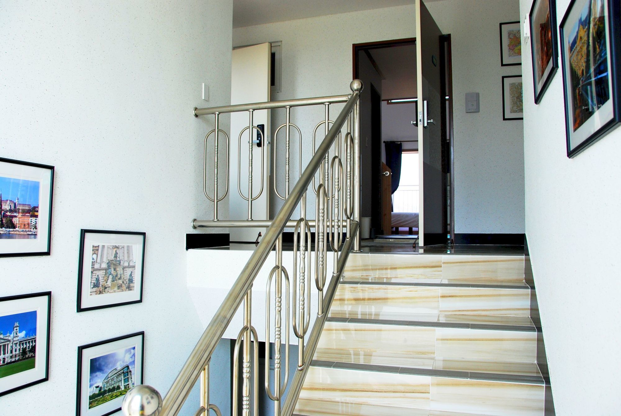 Budapest Inn