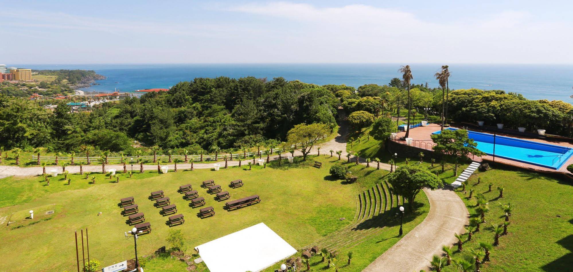 Kensington Resort Jeju Jungmun