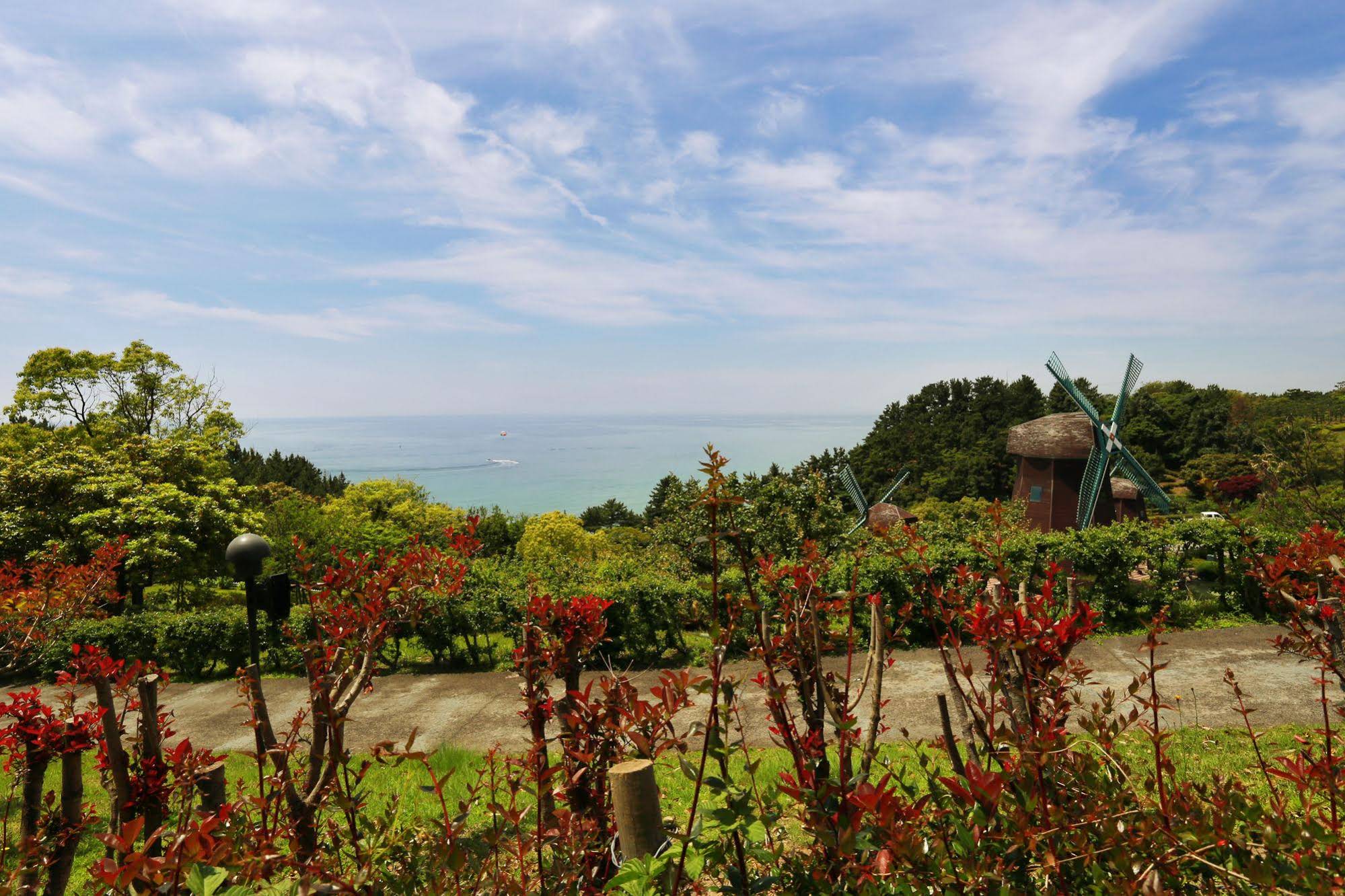 Kensington Resort Jeju Jungmun