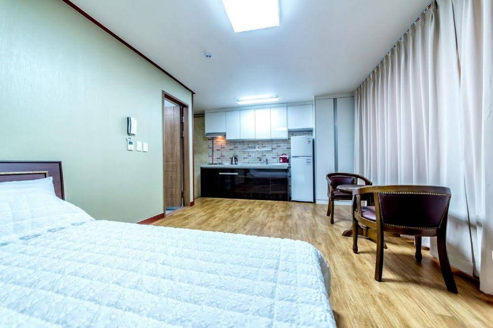 Elysium Pension