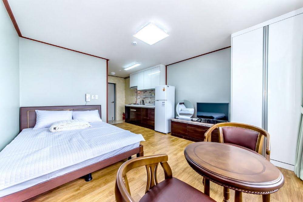 Elysium Pension
