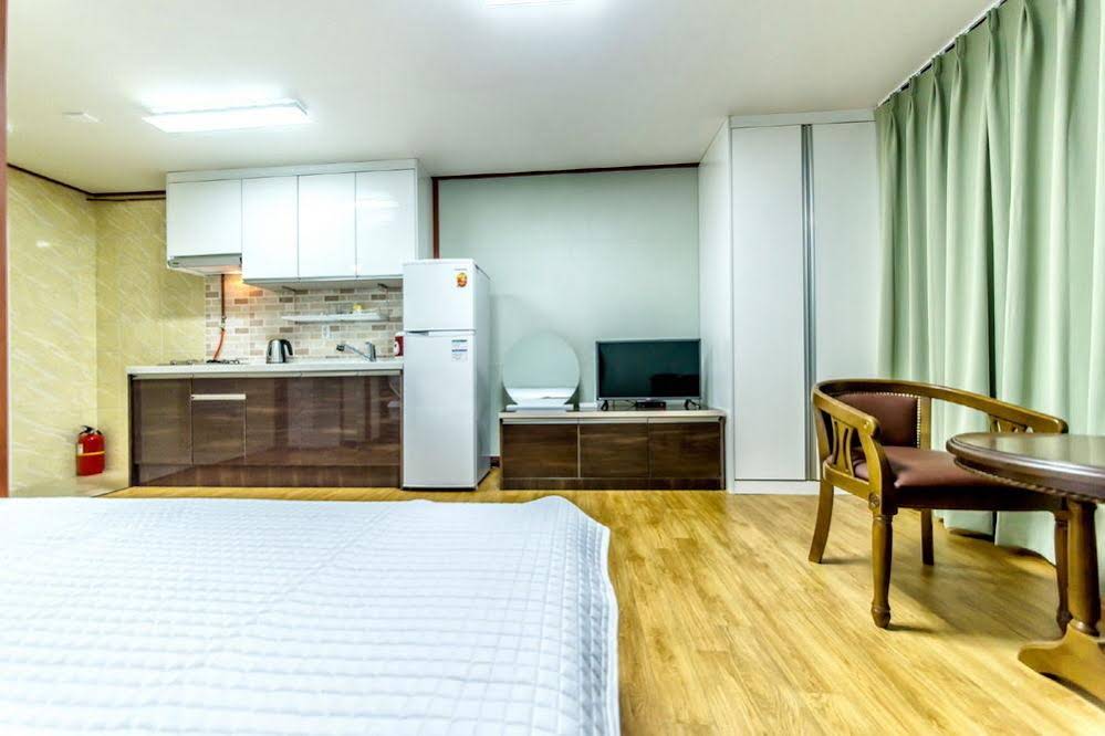 Elysium Pension
