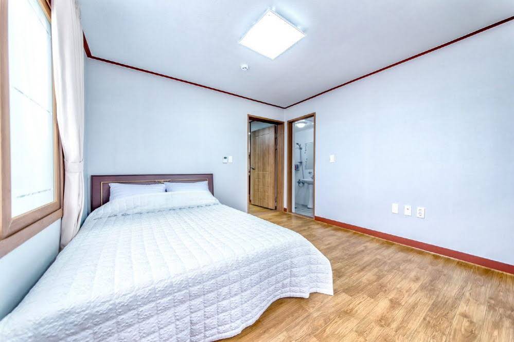 Elysium Pension