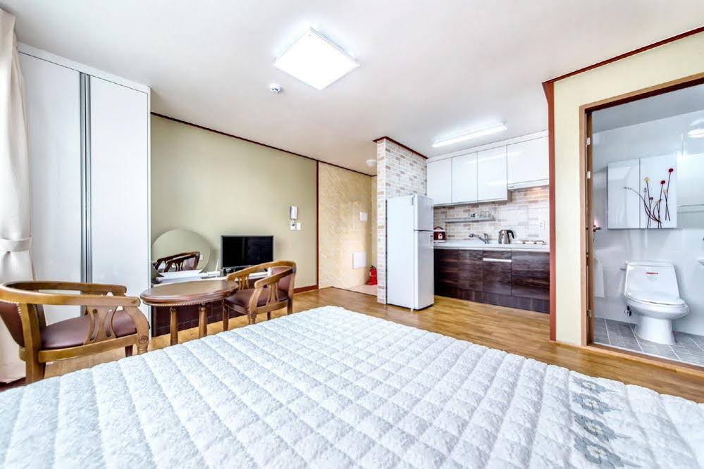 Elysium Pension