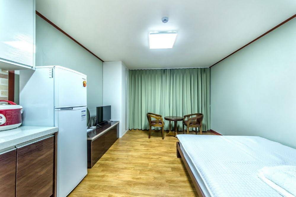 Elysium Pension