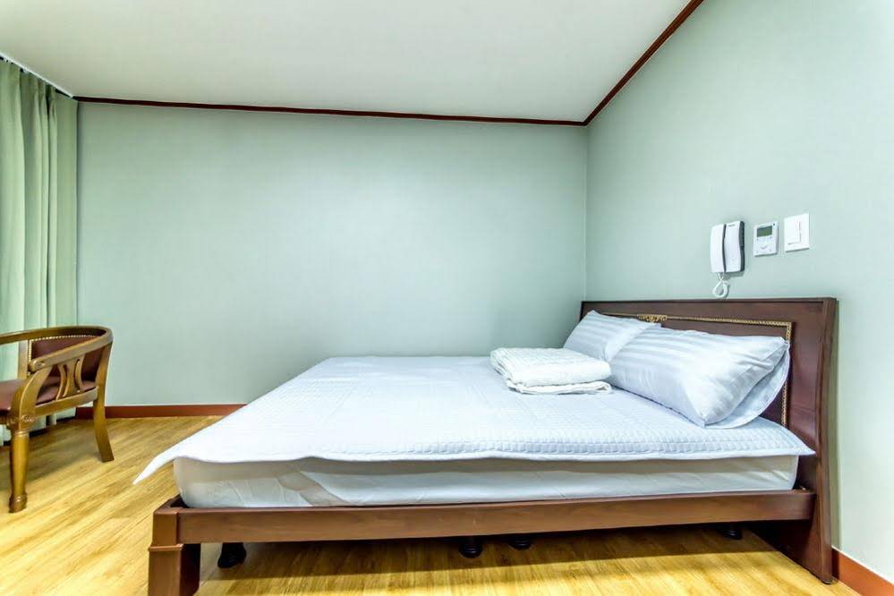 Elysium Pension