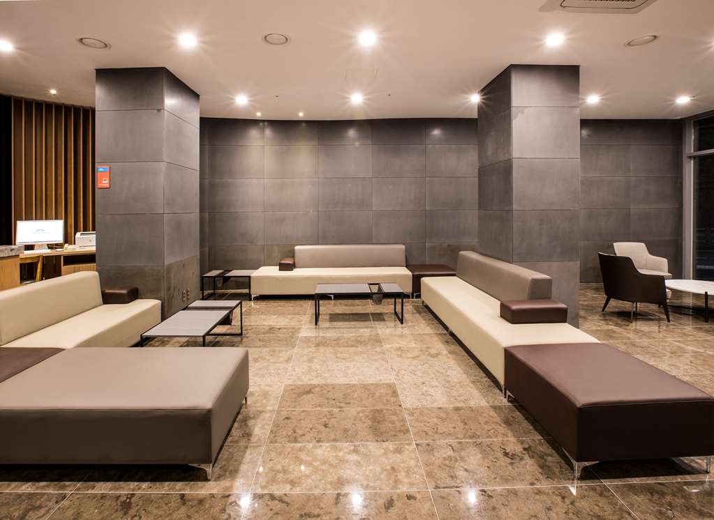 Hotel Bridge Seogwipo