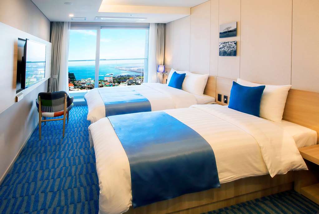 Hotel Bridge Seogwipo