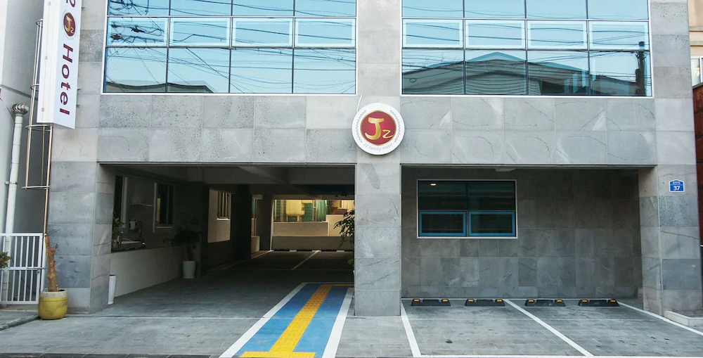 J2 Family Hotel Jeju