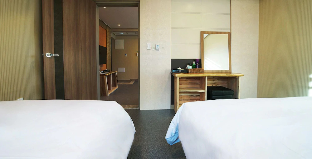 J2 Family Hotel Jeju