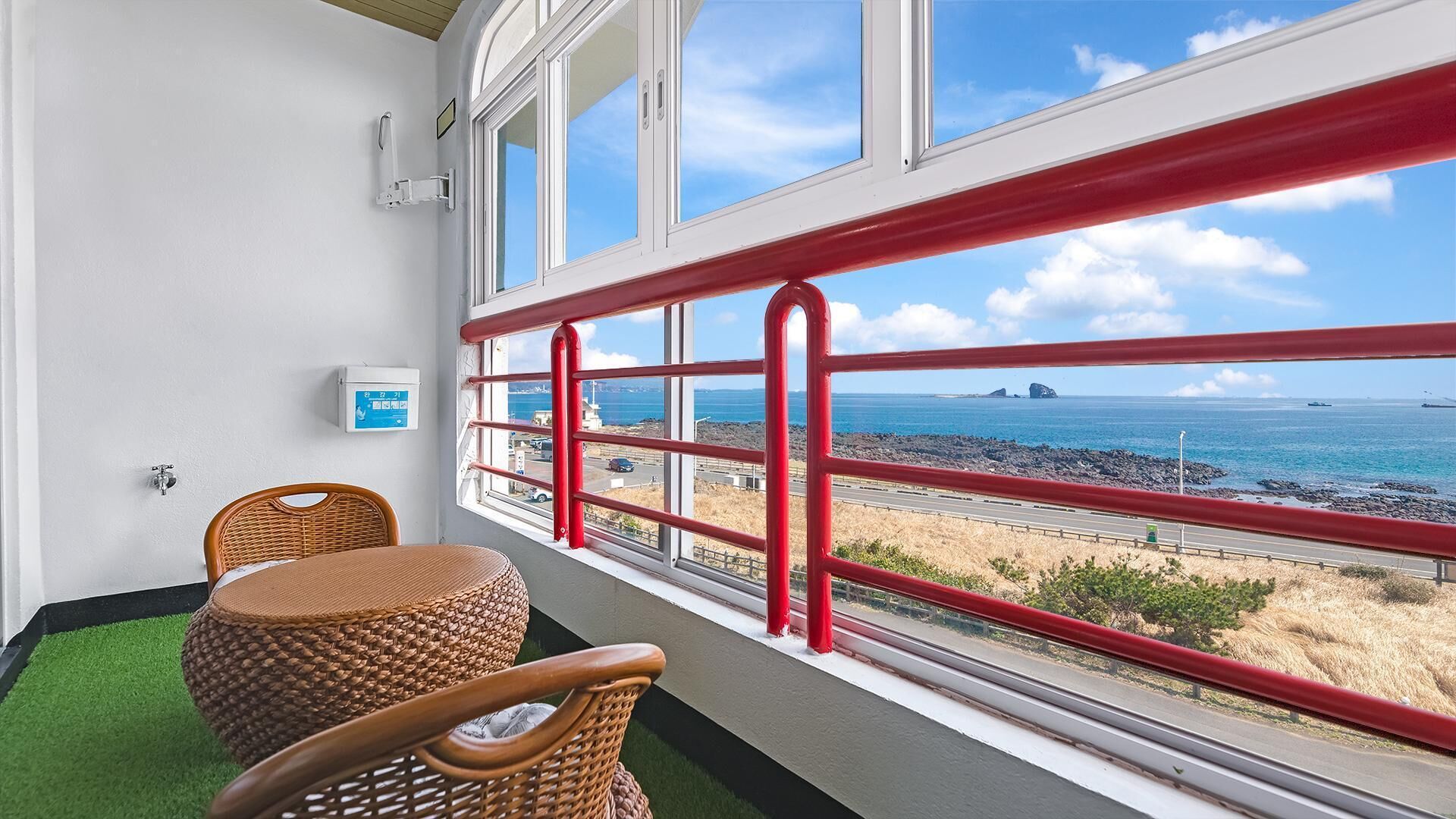 Jeju Badaaehyanggi Pension