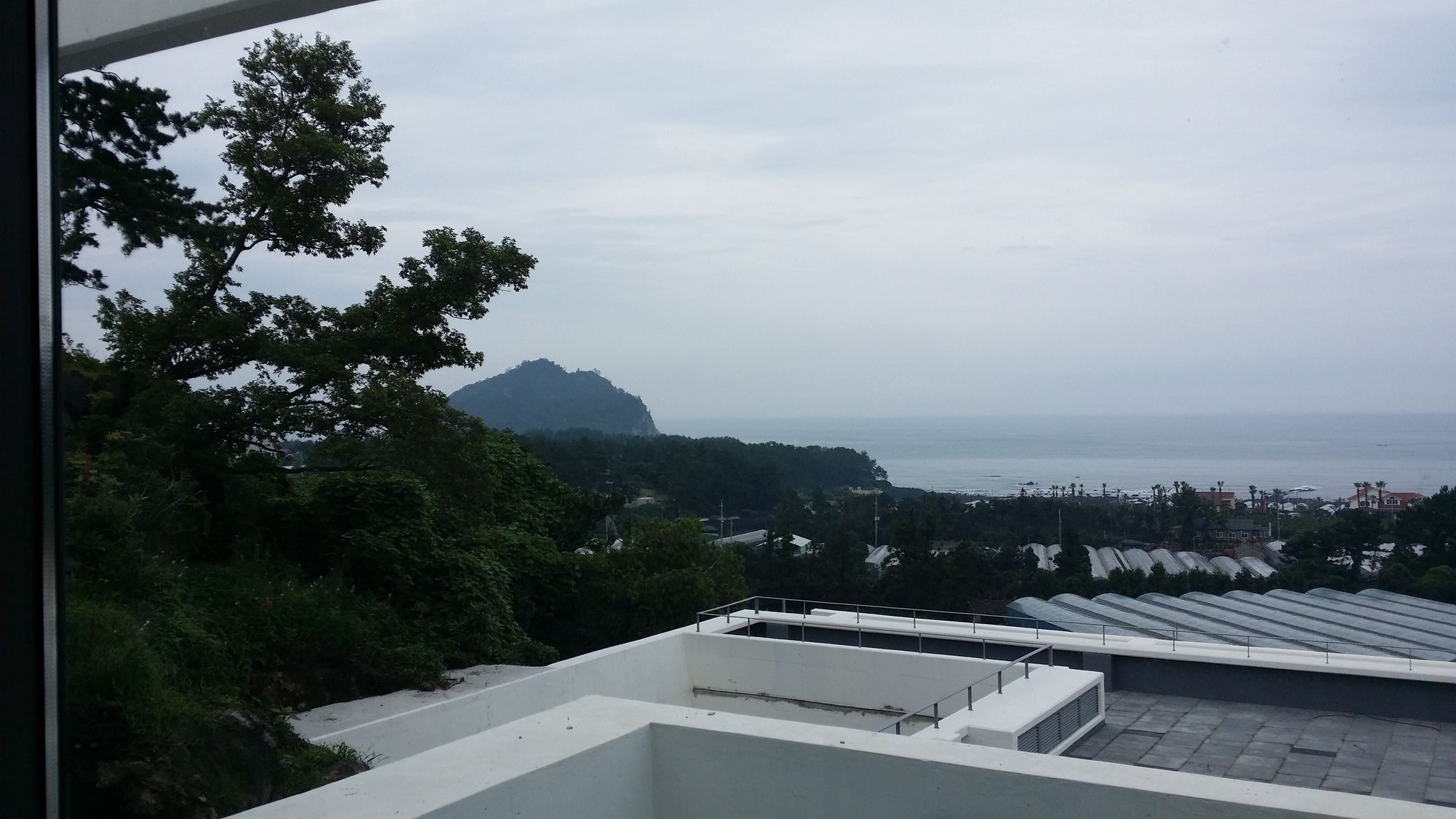 Jeju Bom