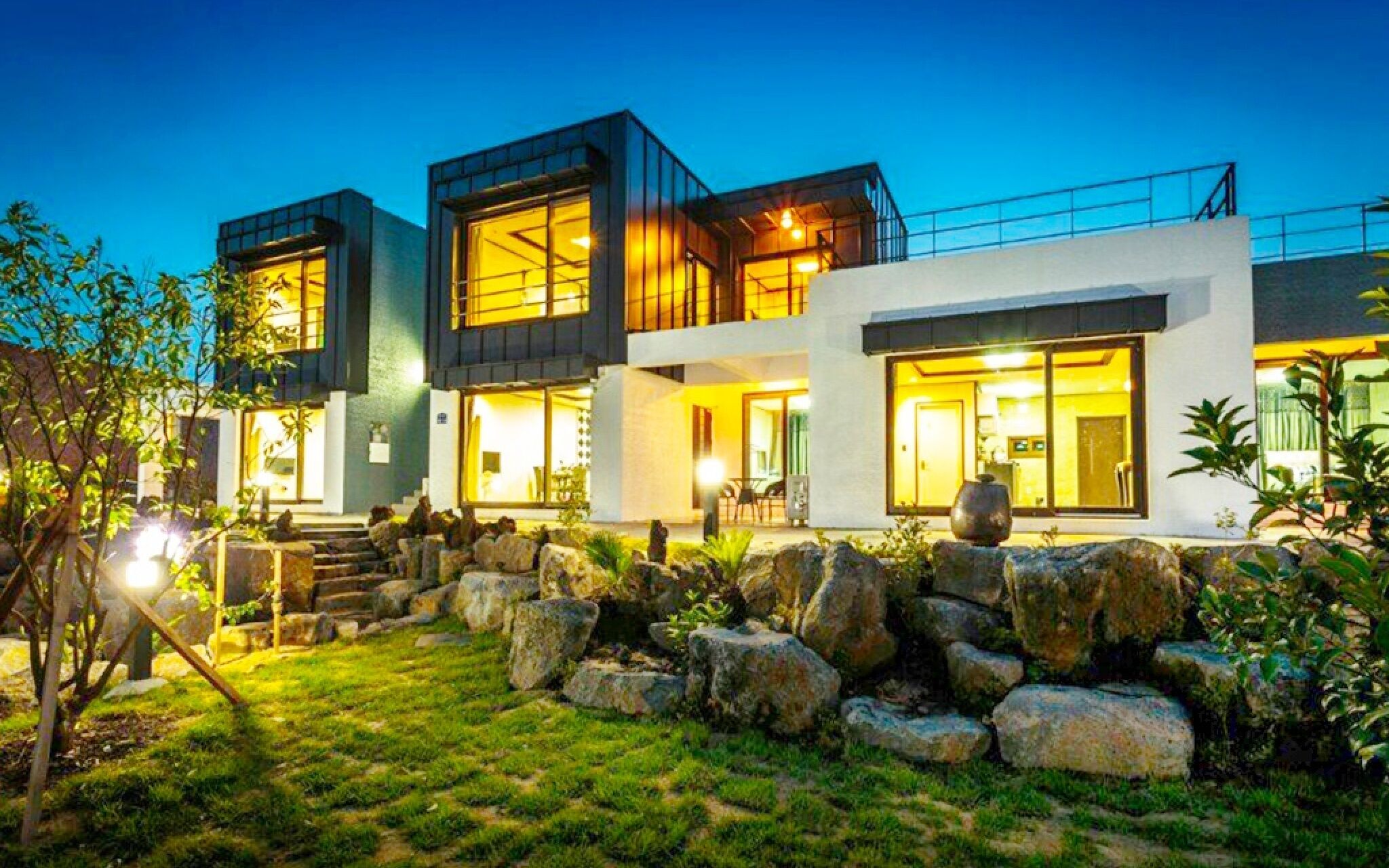 Jeju Dongho Pension And Guest House