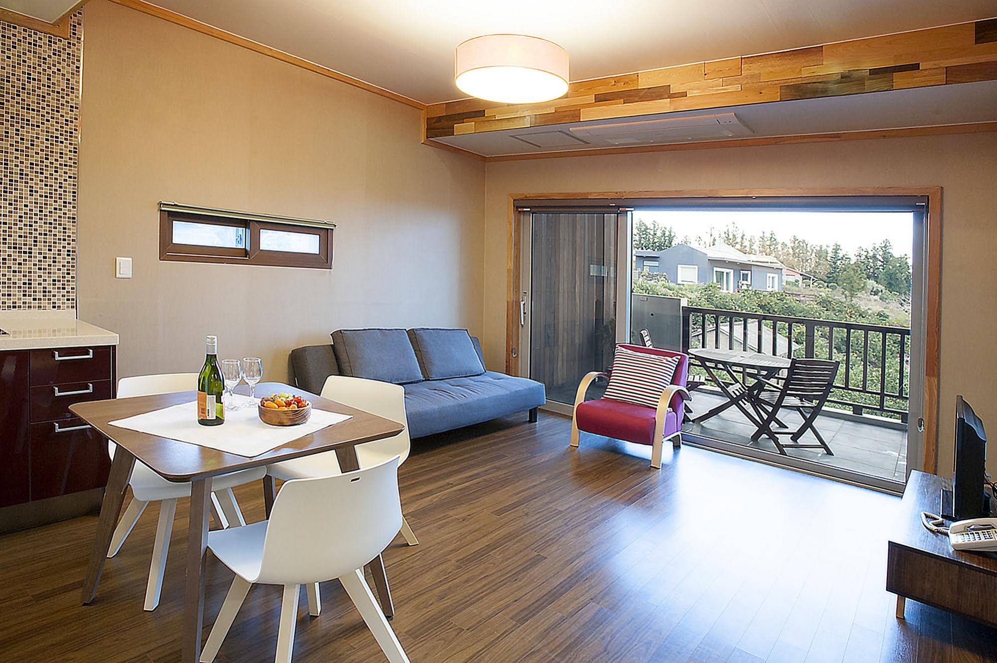 Jejueco Suites